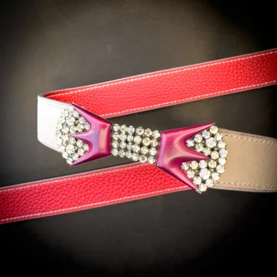 Ceinture CLAUDIA veau taupe strass papillon clairs et bakelite bordeaux Madame Royale Maroquinerie