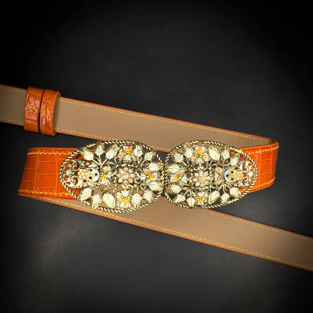 -SIENNA- Ceinture en alligator orangé foncé, boucle Art Nouveau (circa 1900), pièce unique