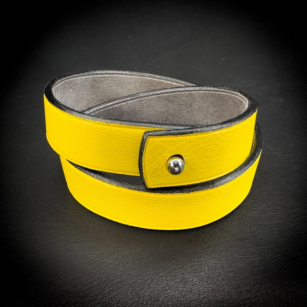 Double tour veau jaune Madame Royale Maroquinerie Double tour veau jaune Madame Royale Maroquinerie