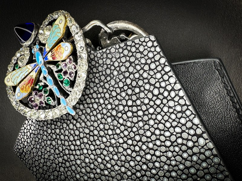 Ceinture Naïa galuchat gris ardoise poncé Madame Royale Maroquinerie