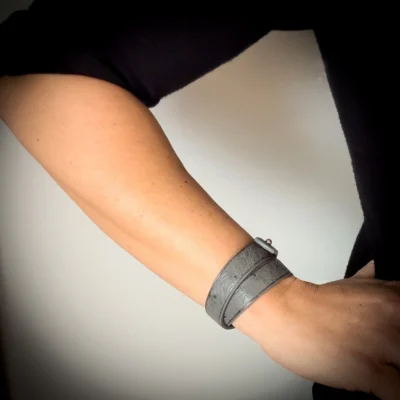 Double tour autruche grise Madame Royale Maroquinerie