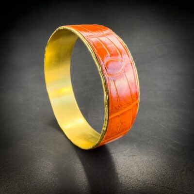 Jonc en laiton gainé alligator sienne Madame Royale Maroquinerie