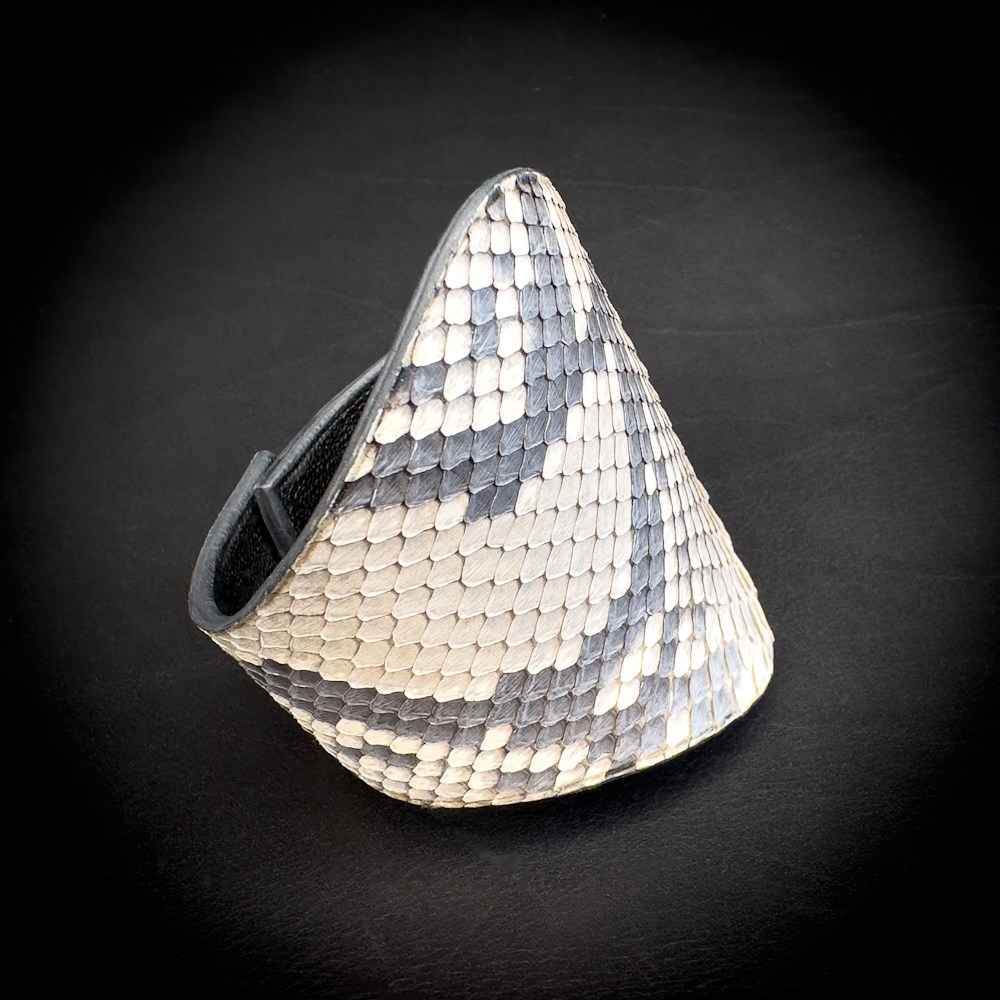 Manchette python naturel Madame Royale Maroquinerie