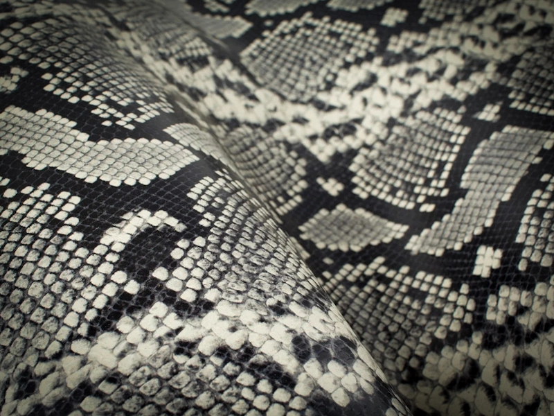 cuir python texture écailles cuir de luxe détail python naturel